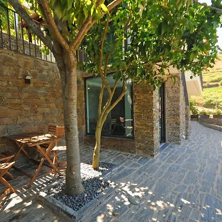 アパートホテル Douroxisto 4*