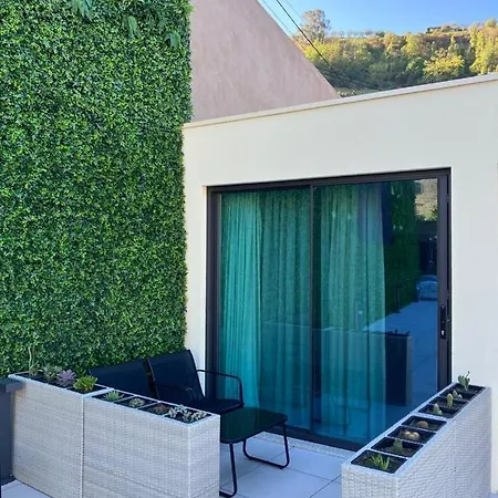 アパートホテル Douroxisto 4*