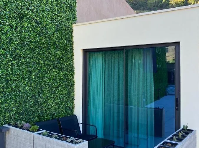 Ξενοδοχείο με διαμερίσματα Douroxisto 4*